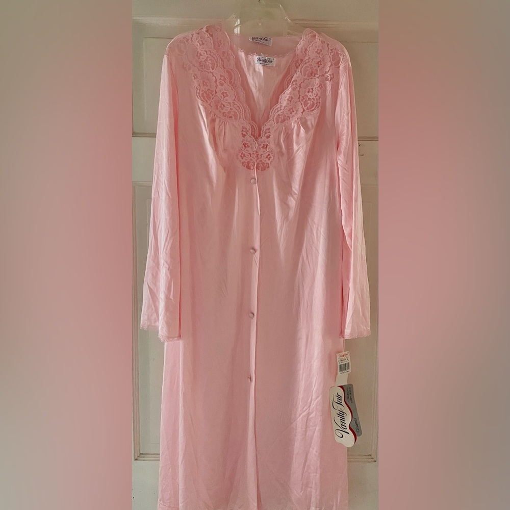 Vintage Vanity Fair Peignoir set pink champagne NWT